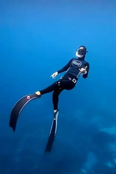 Rocío smiling after a freediving session